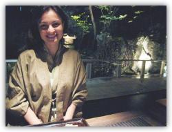 bethinkyotoredon.jpeg Beth in Kyoto